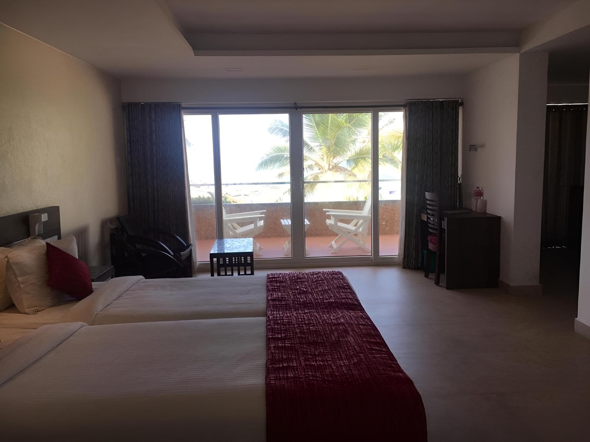 Executive Room - Photo 13