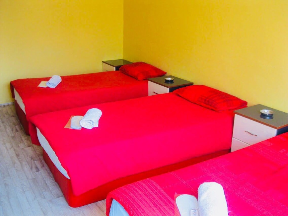 Standard Triple Room photo 2
