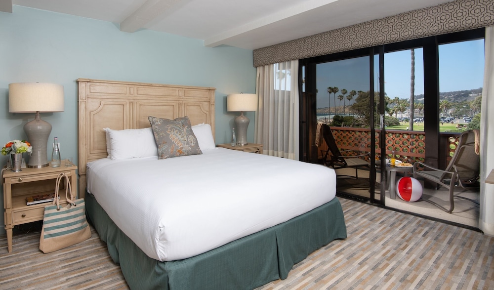 Superior Room, 1 King Bed (Coastline View One King Bed) - Photo 1