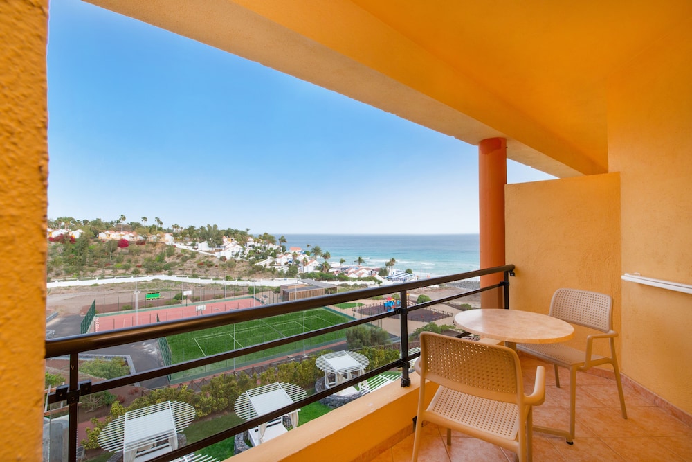 Double Room Single Use, Partial Sea View