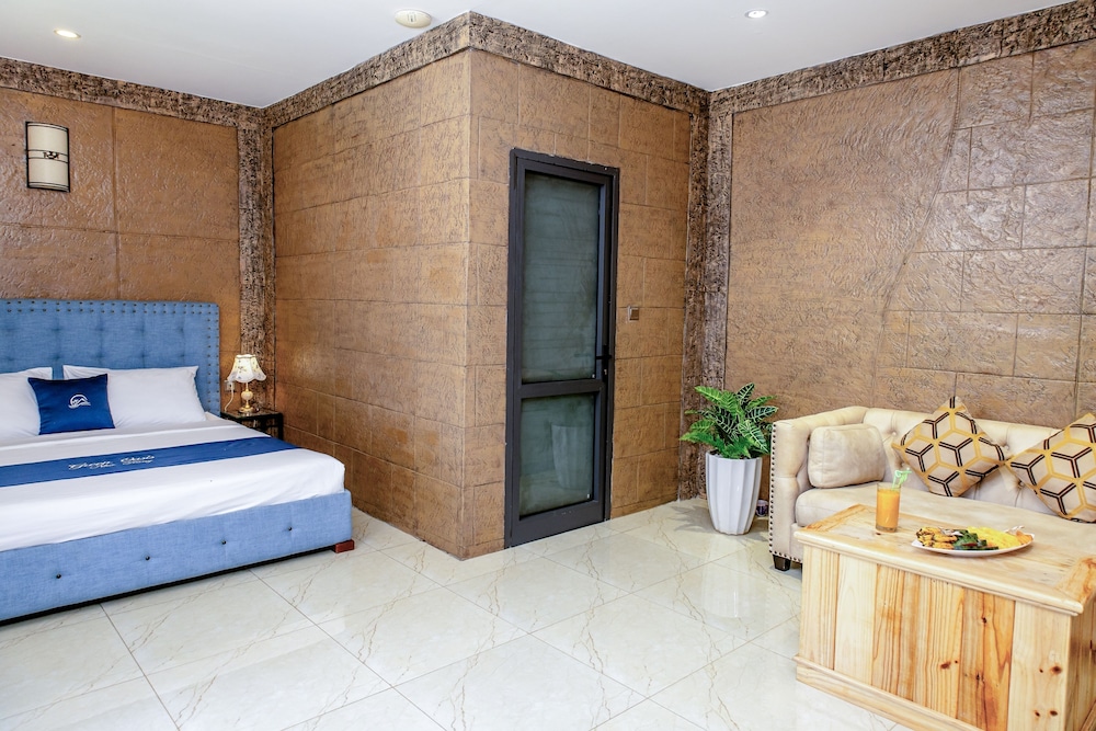 Deluxe Room with Garden View - Photo 1