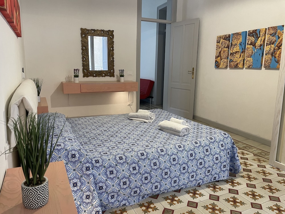 Basic Apartment photo 1