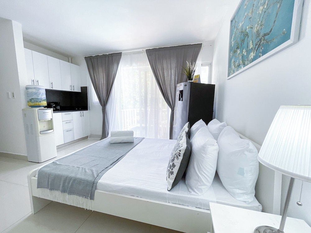 Deluxe Studio, Pool Access, Garden Area