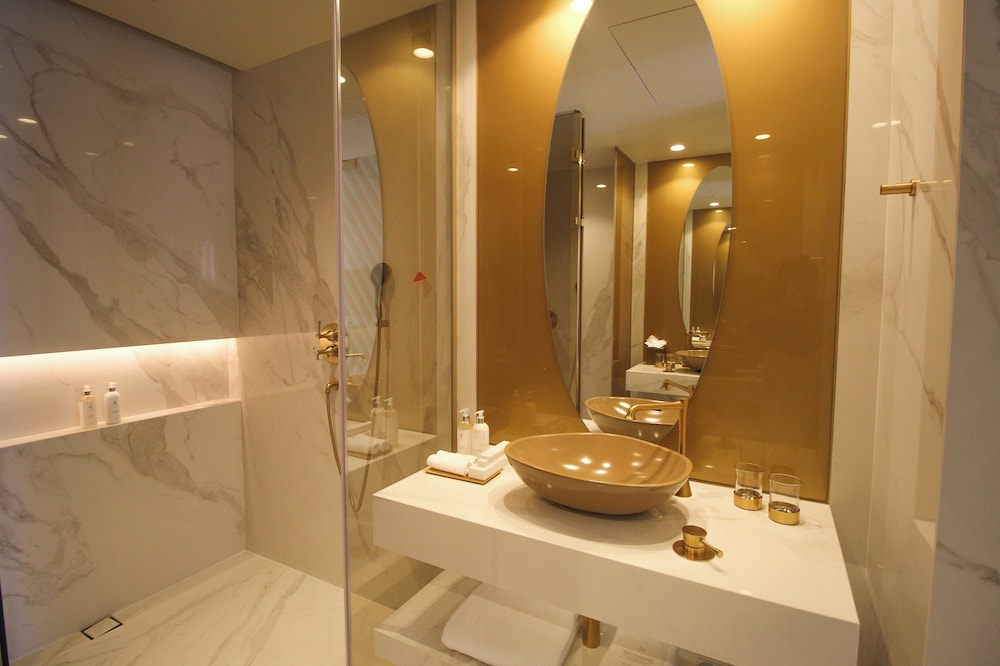 BAY SUITE - Photo 4