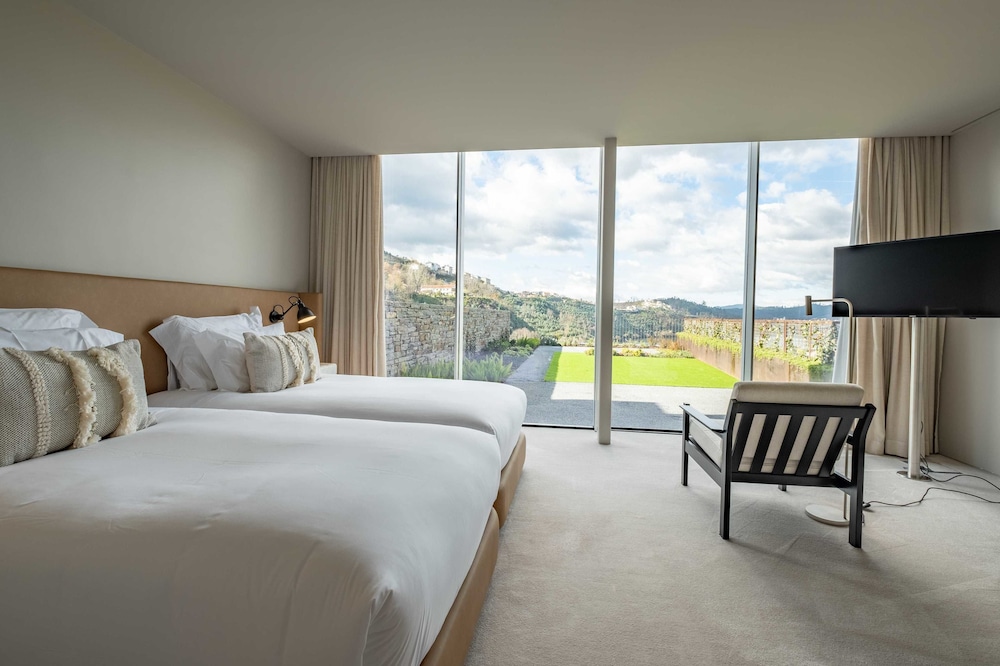 Premium Double Room, Terrace, River View - Photo 2