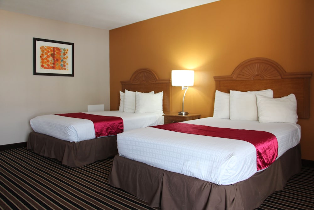 Standard Double Room, 2 Queen Beds photo 1
