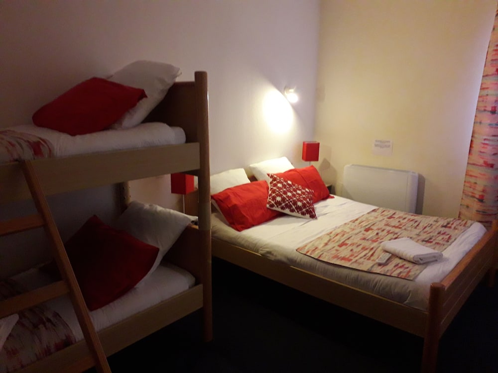 Family Triple Room, Multiple Beds, Non Smoking photo 1