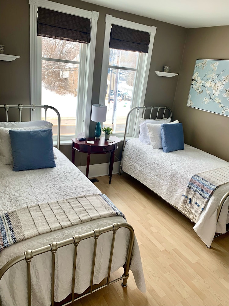Standard Twin Room photo 1