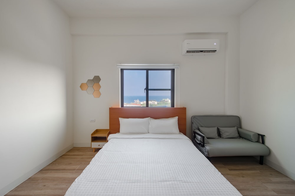 Double Room - Photo 7