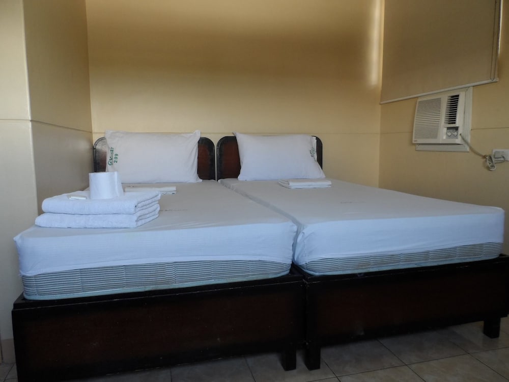 Deluxe Twin Room photo 2