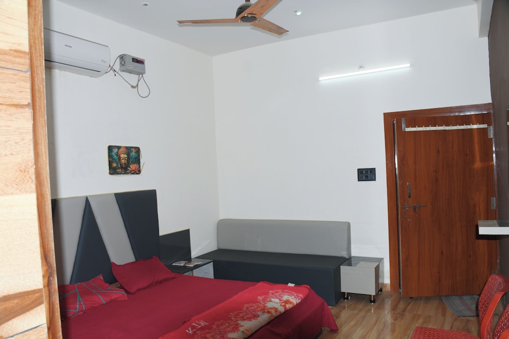 Luxury Room photo 2