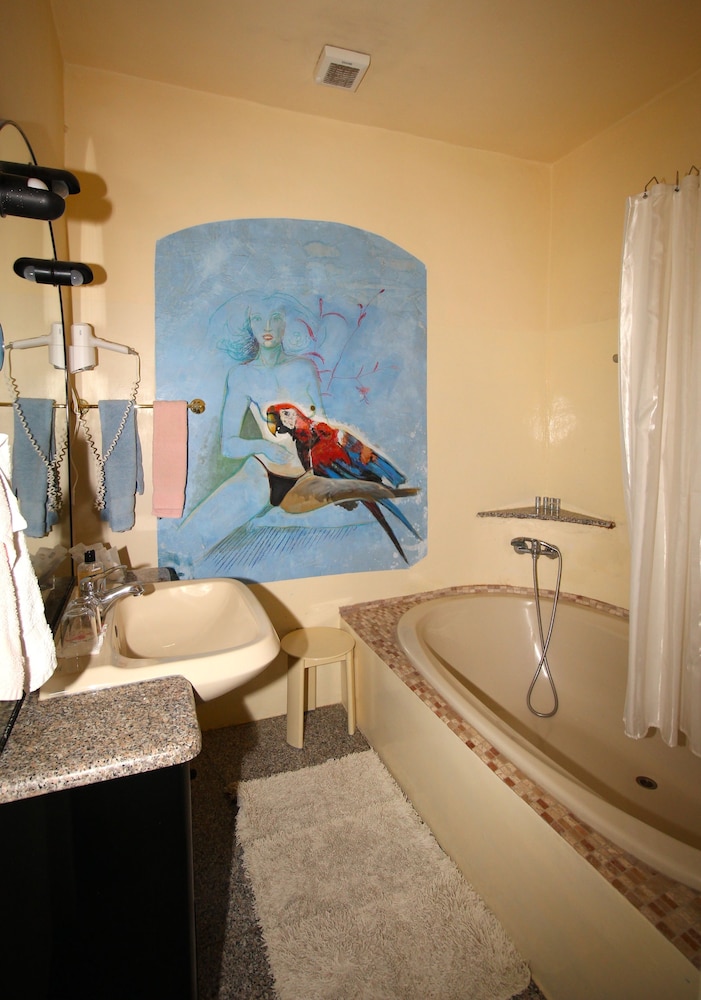 Double or Twin Room photo 3