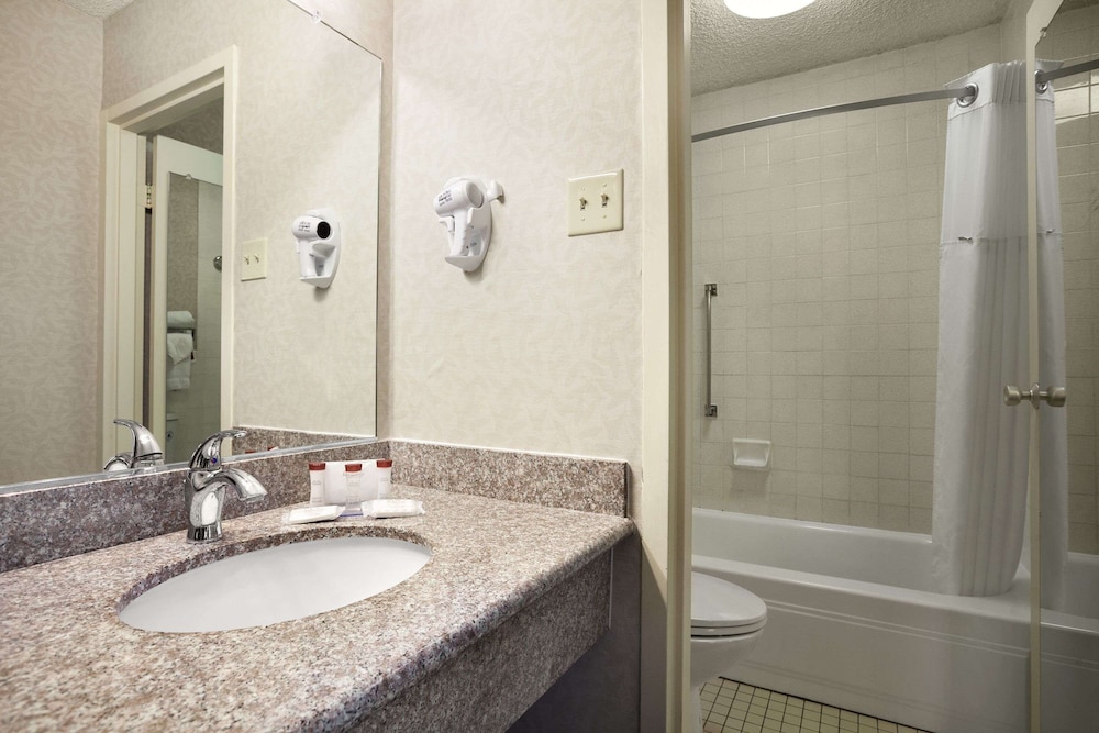 Room, Non Smoking - Photo 4