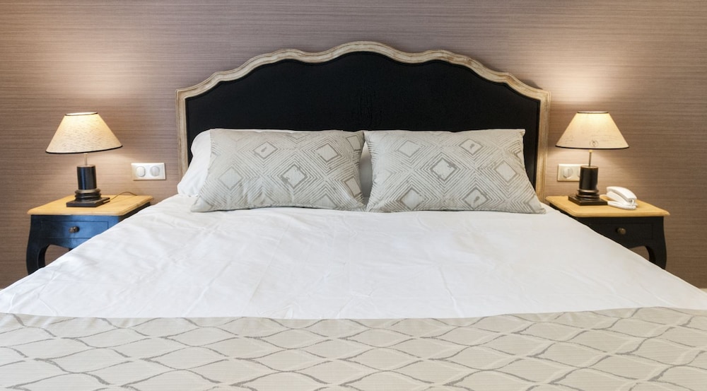 Superior room - Queen bed / 2 pers photo 2