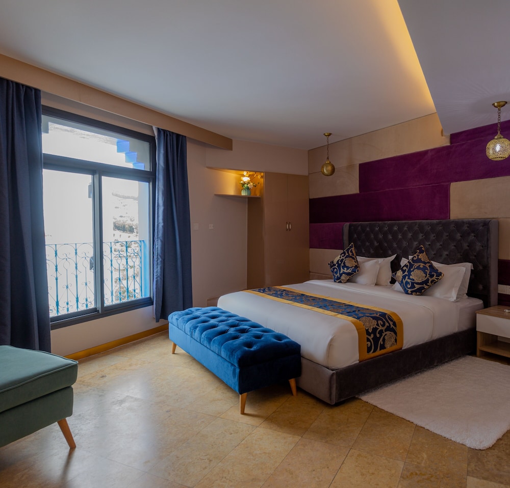 Deluxe Junior suite photo 2