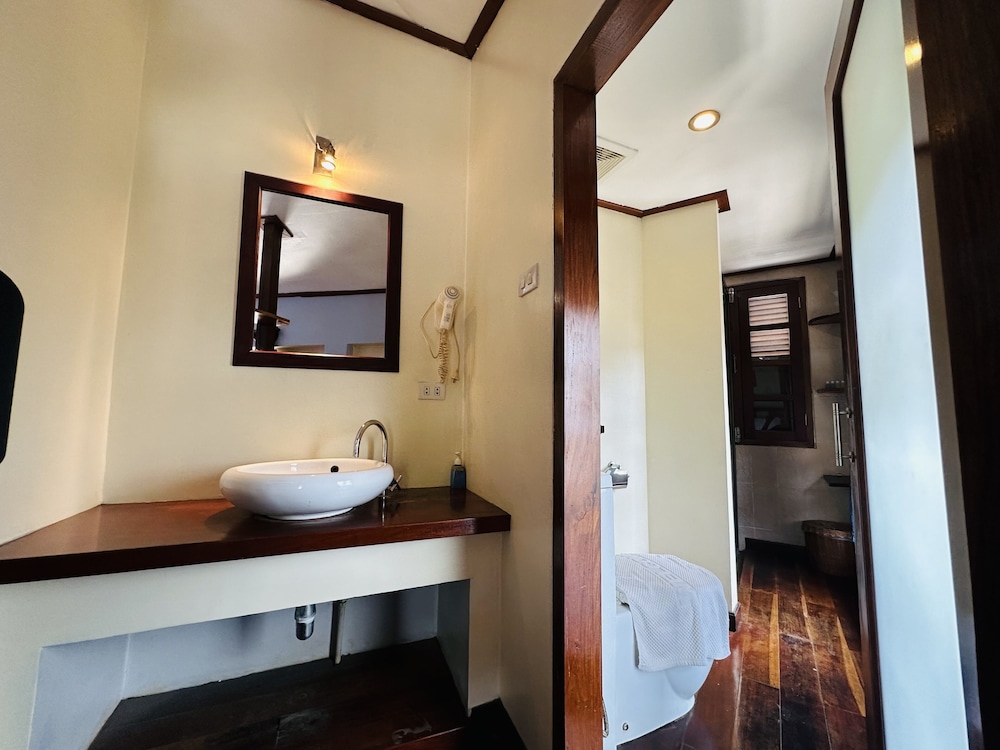 Deluxe Twin Room - Photo 8