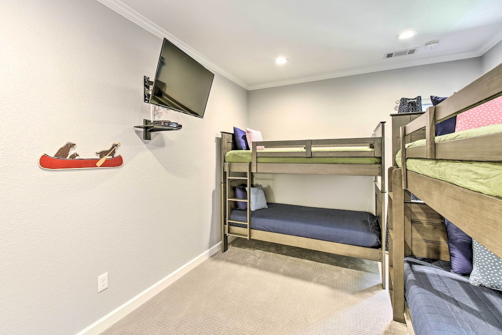 House (4 Bedrooms) photo 2