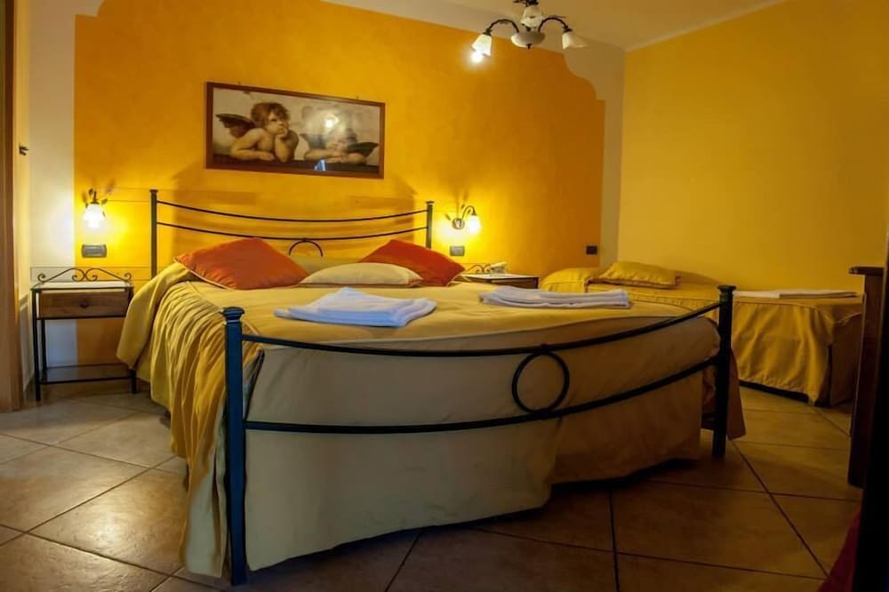 Triple Room photo 2