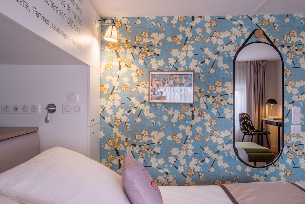 Standard Apartment, Multiple Beds, Kitchenette, Courtyard View (with Sofabed) photo 3