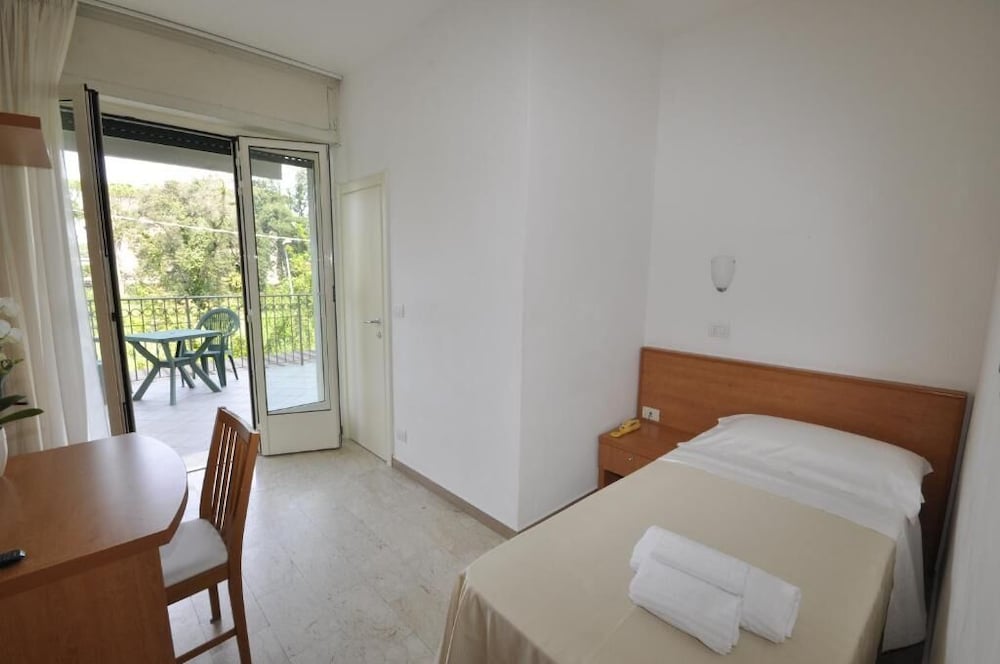 Classic Single Room photo 1