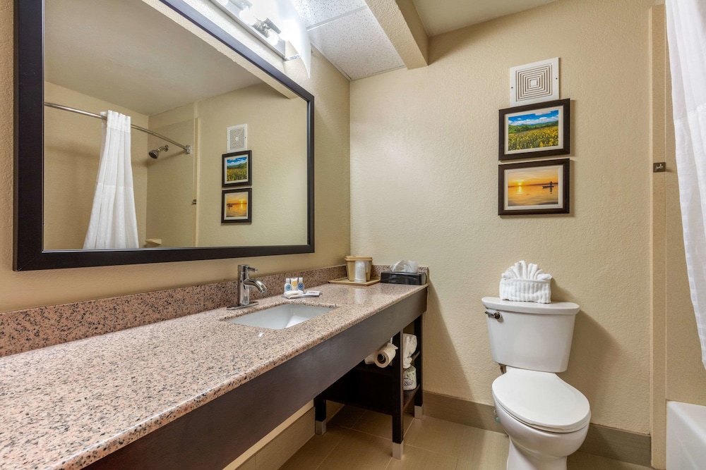 Suite, Multiple Beds, Non Smoking - Photo 5