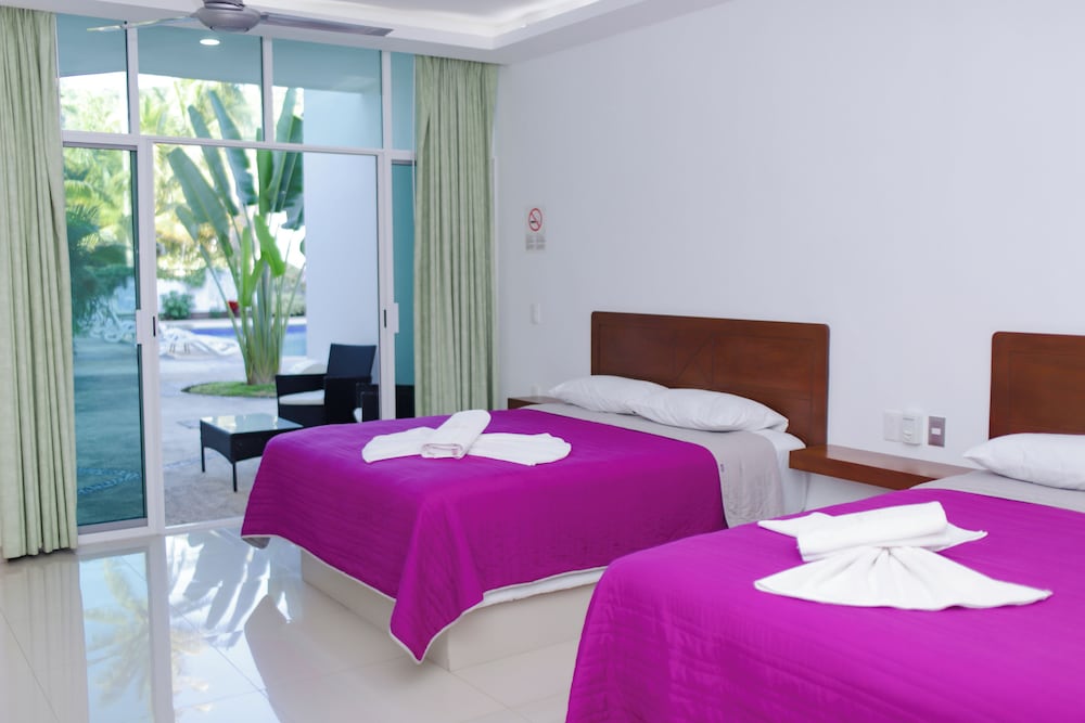 Room, 2 Queen Beds