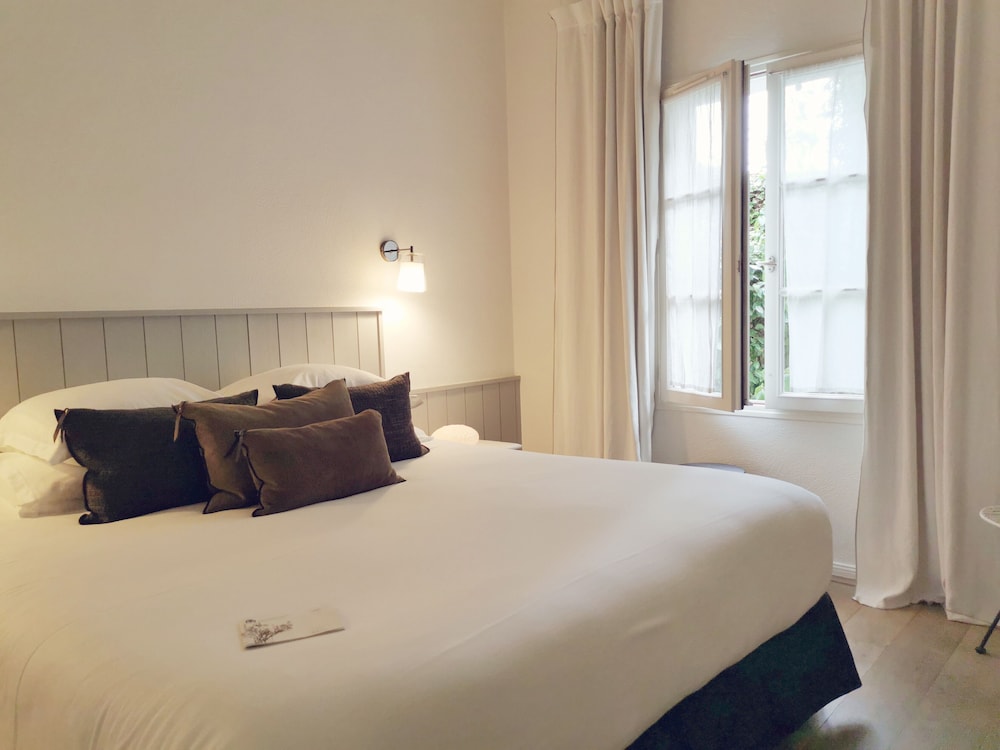 Standard Double Room photo 3