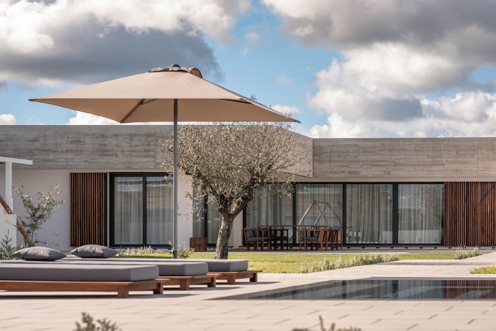 Four-bedroom Villa w/ Private Pool photo 2
