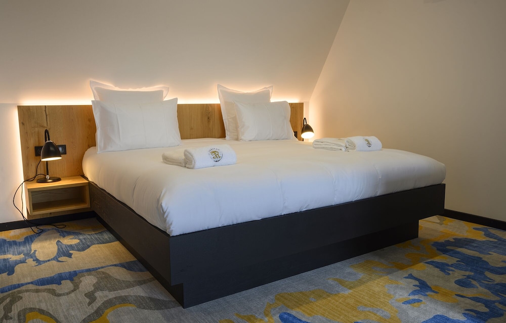 Comfort Quadruple Room, Vineyard View