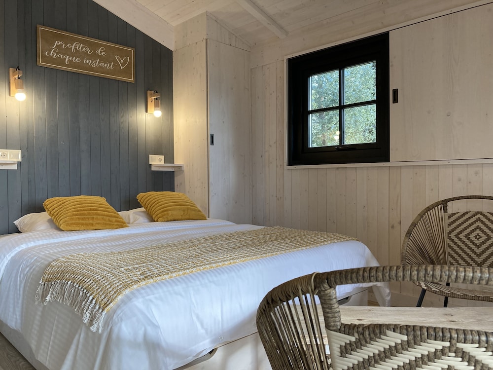Romantic Cabin Cocooning Private Spa (Honey and Cotton Cabin) photo 1