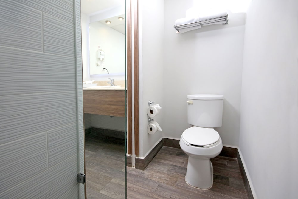 Standard Room - Photo 4