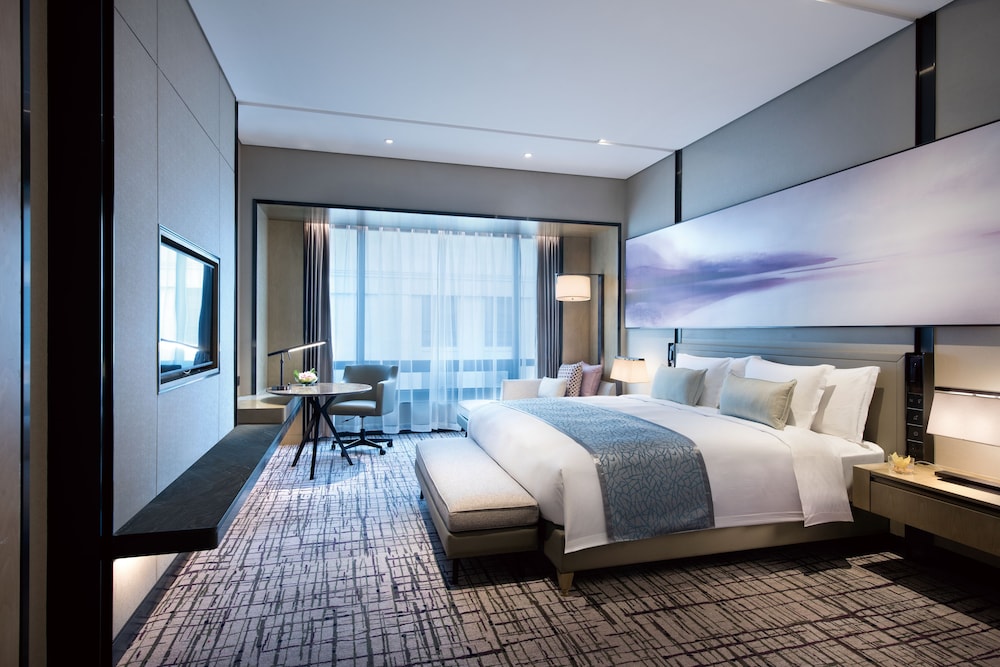 Standard Room, Accessible Bathtub, Club Lounge Access