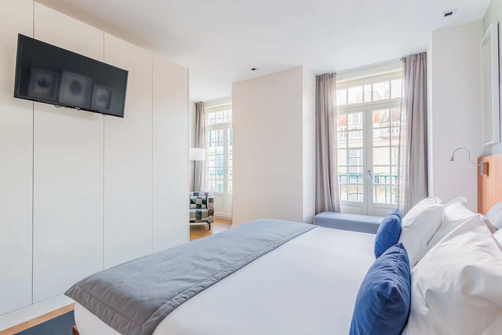 Deluxe Apartment, 2 Bedrooms, Balcony, City View photo 1