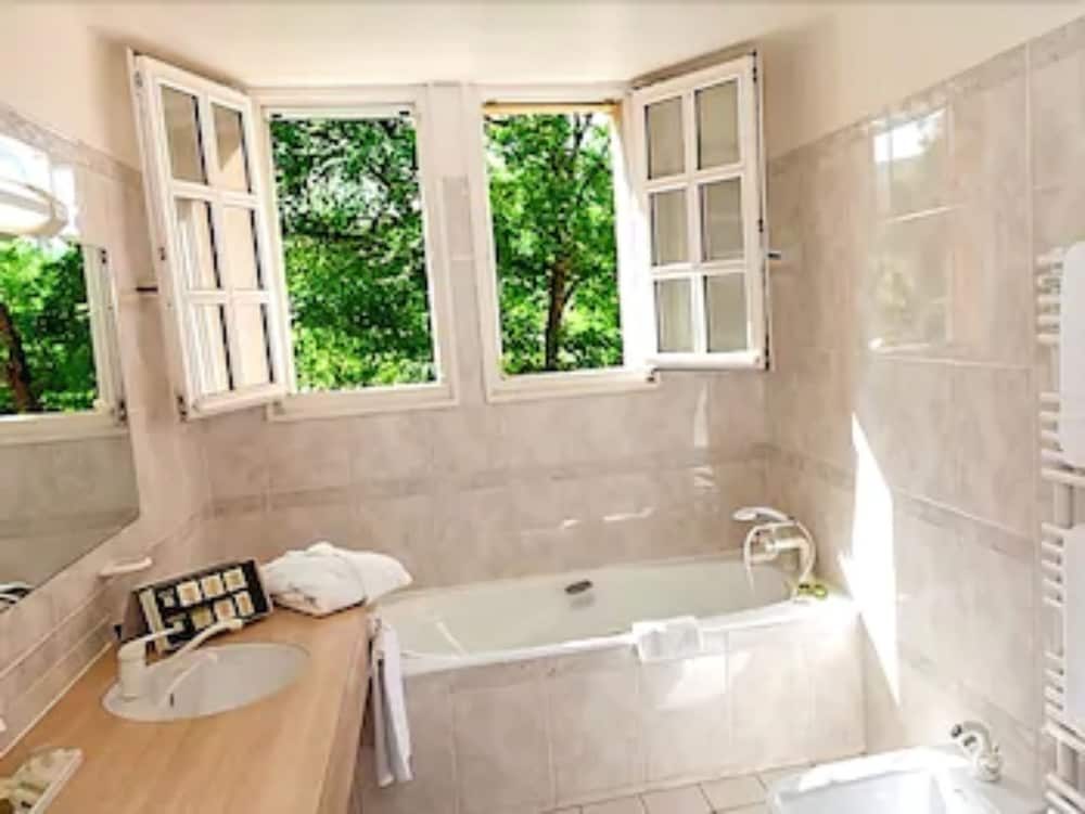 Standard Triple Room - Photo 2