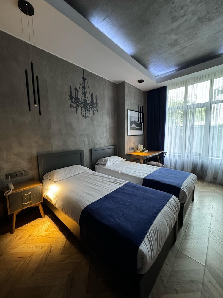 Standard Double or Twin Room photo 2