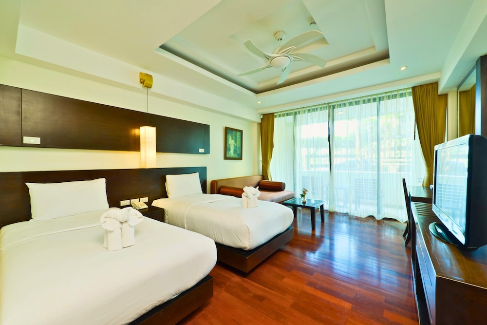 Deluxe Room, Hill View (Building) photo 2