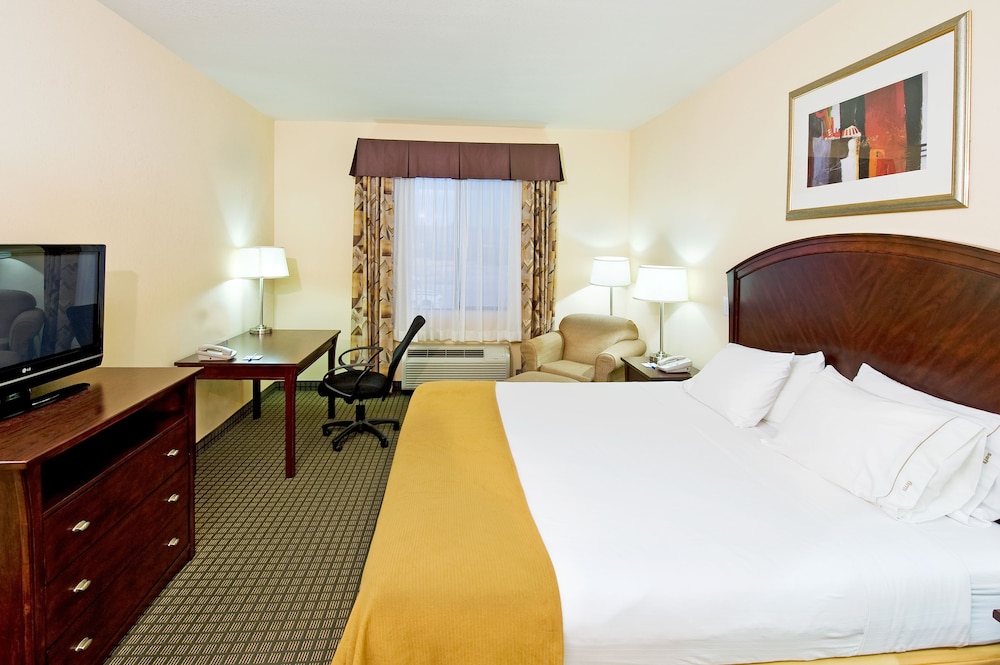 Standard Room, 1 King Bed - Photo 1