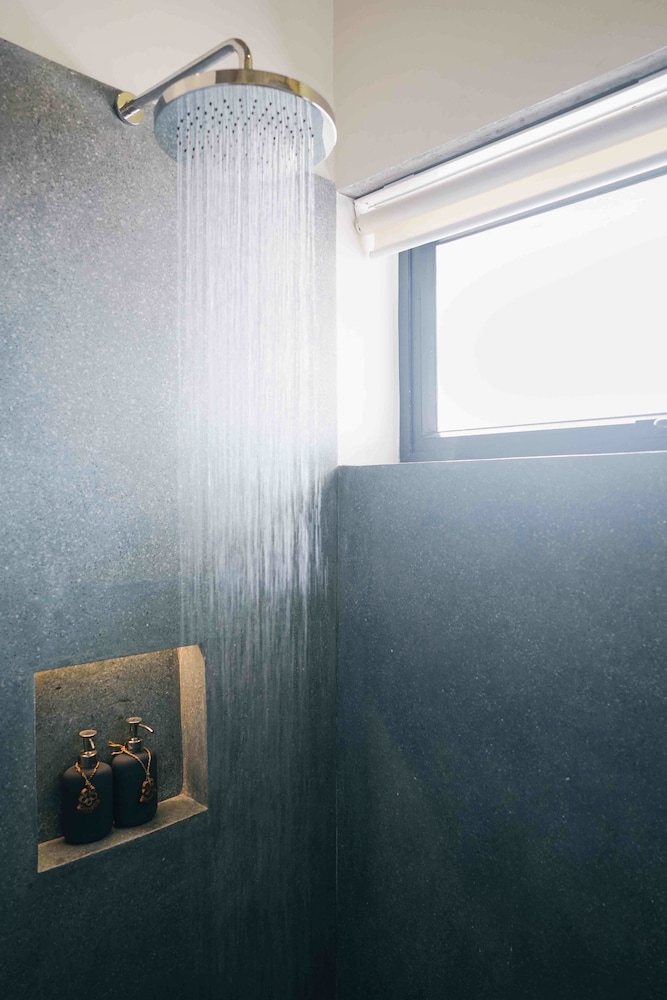 Penthouse - Photo 3