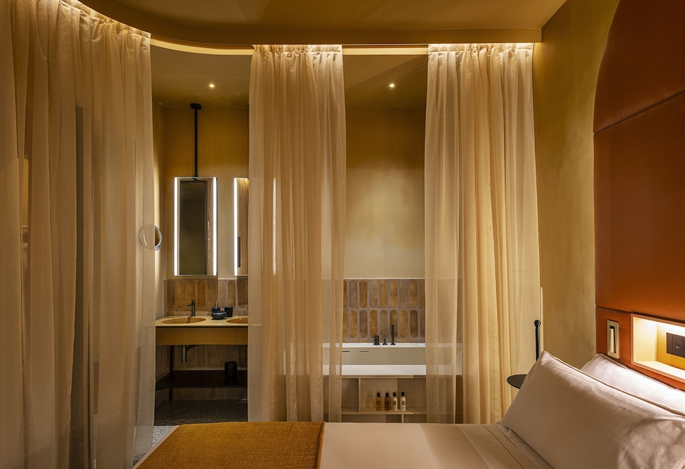 Nesting Private Suite thumbnail 5