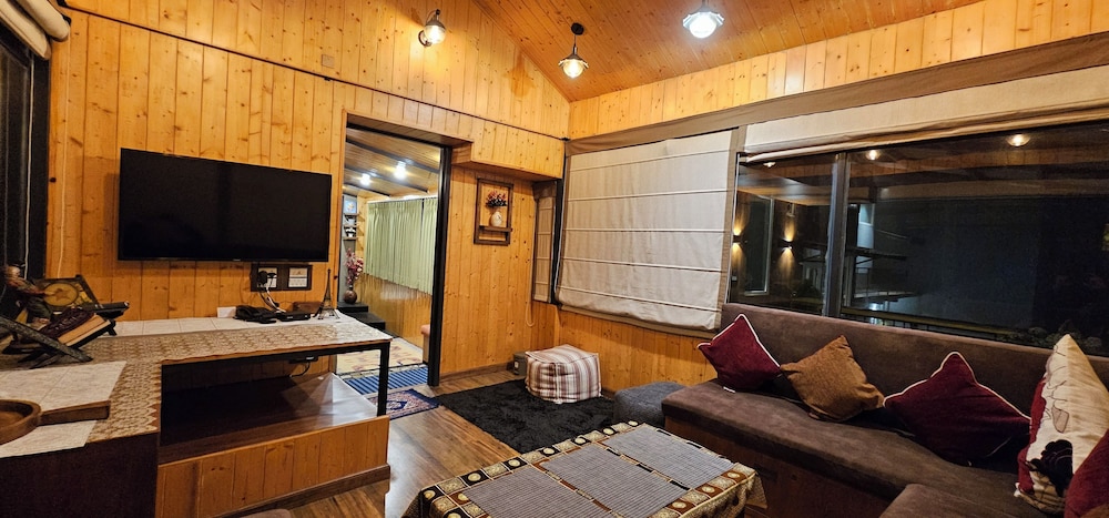 Teak Royal Suite (2BHK) - Photo 18