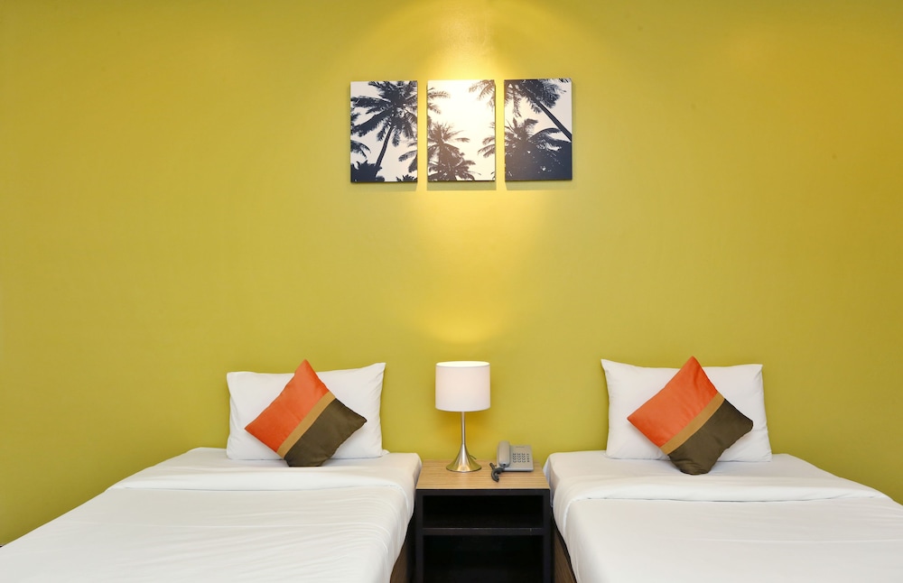 Standard Room (Twin Bed) - Photo 6