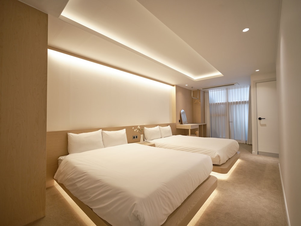Main Grand Suite - Private Floor - Photo 6