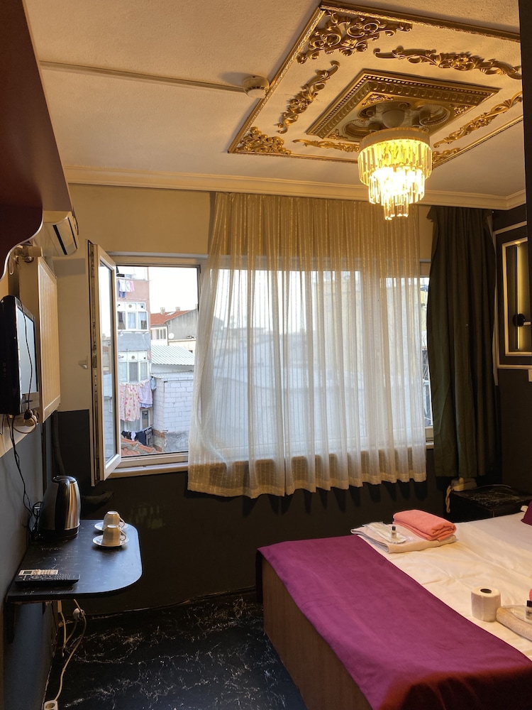 Classic Room - Photo 5