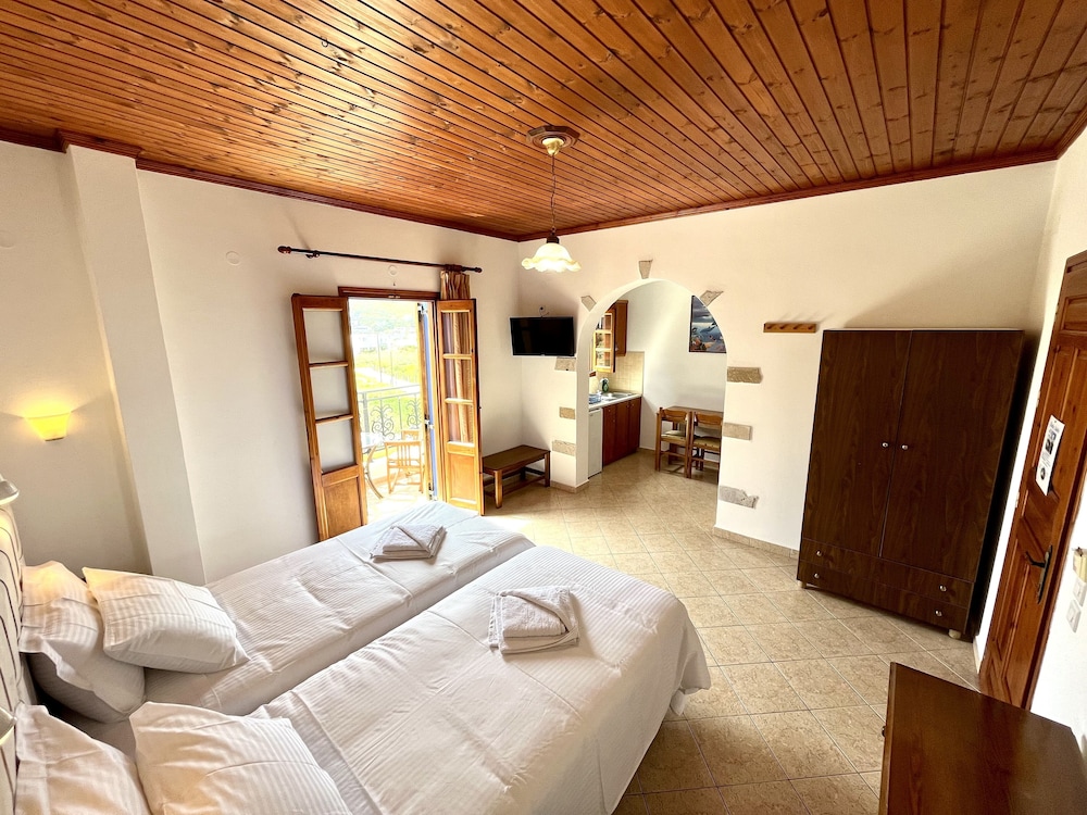 Superior Studio, Sea View