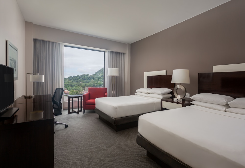 Standard Room, 2 Double Beds photo 2