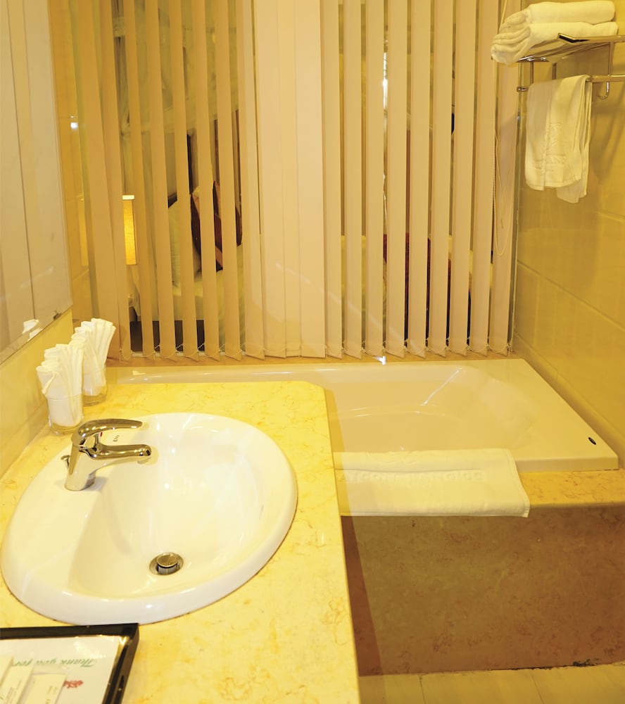 Deluxe Double or Twin Room, Valley View photo 2