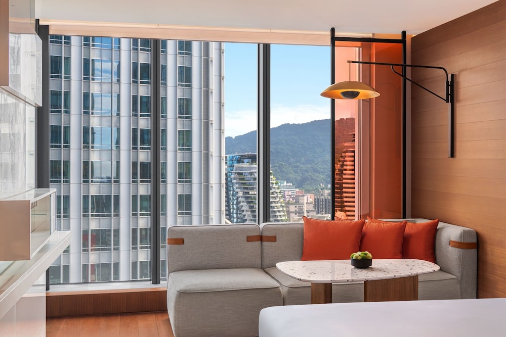 Wonderful Room, Room, 1 King Bed, City View - Photo 1