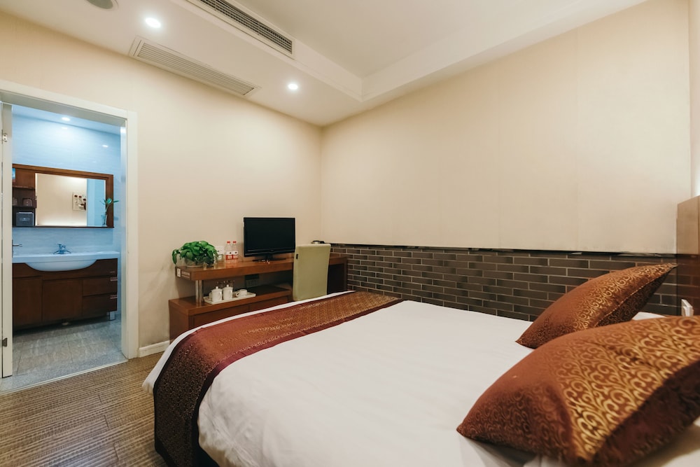 Standard Double Room photo 3