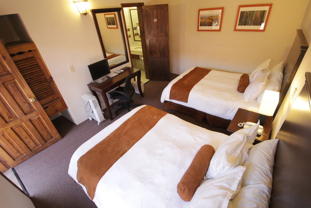 Standard Double Room photo 2