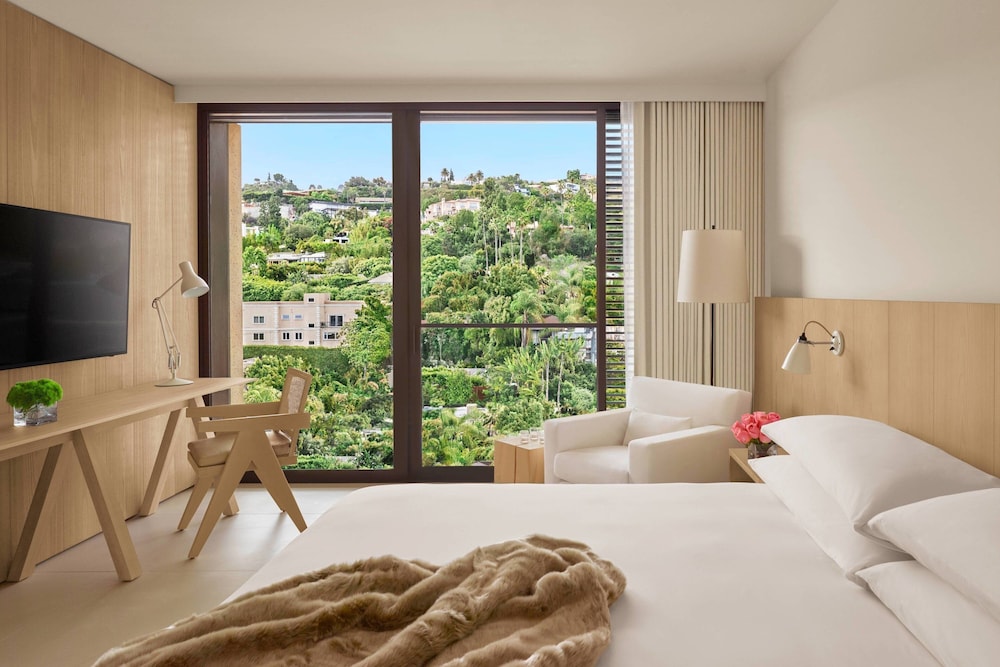 Deluxe Room, 1 King Bed